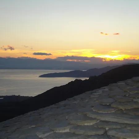 Archontiko Koti ゲストハウス Agios Lavrentios