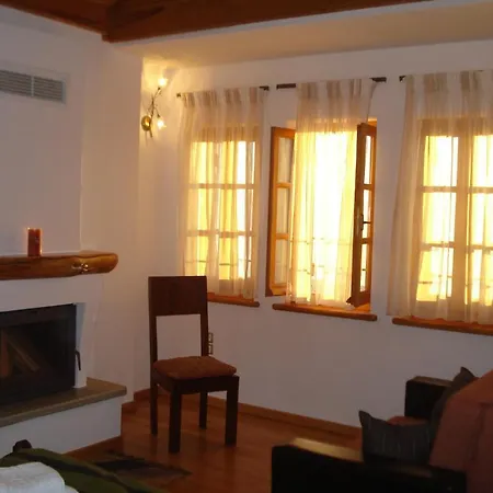 ゲストハウス Archontiko Koti 3*